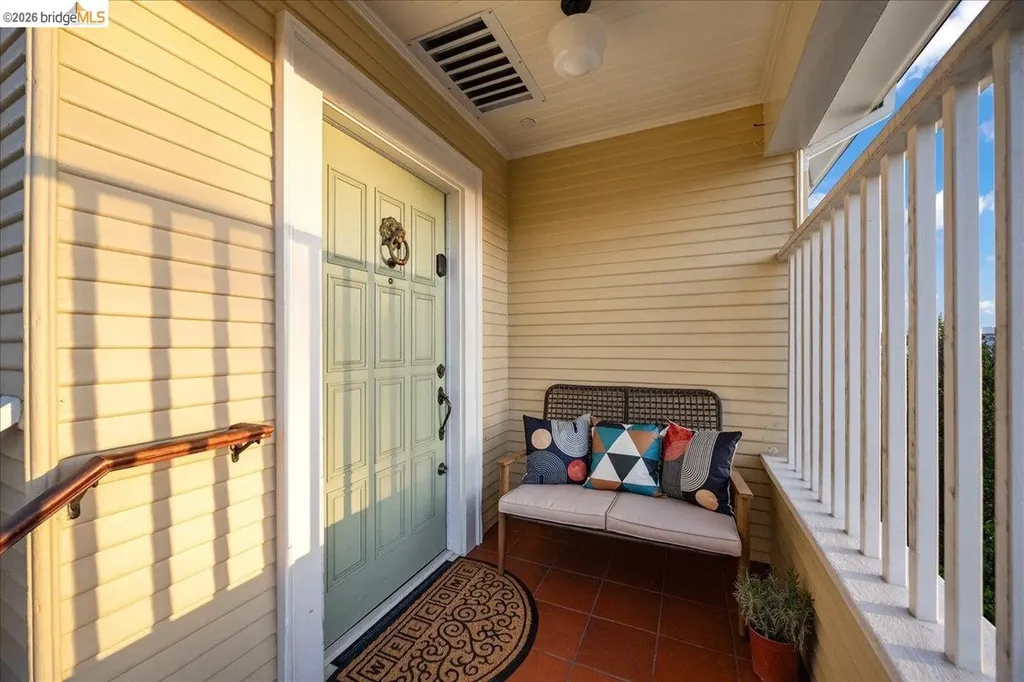 2201 Coloma Street Oakland CA 94602