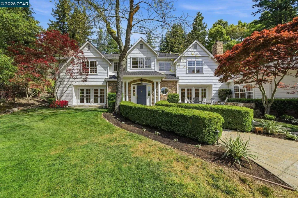 3 Honey Hill Court Orinda CA 94563