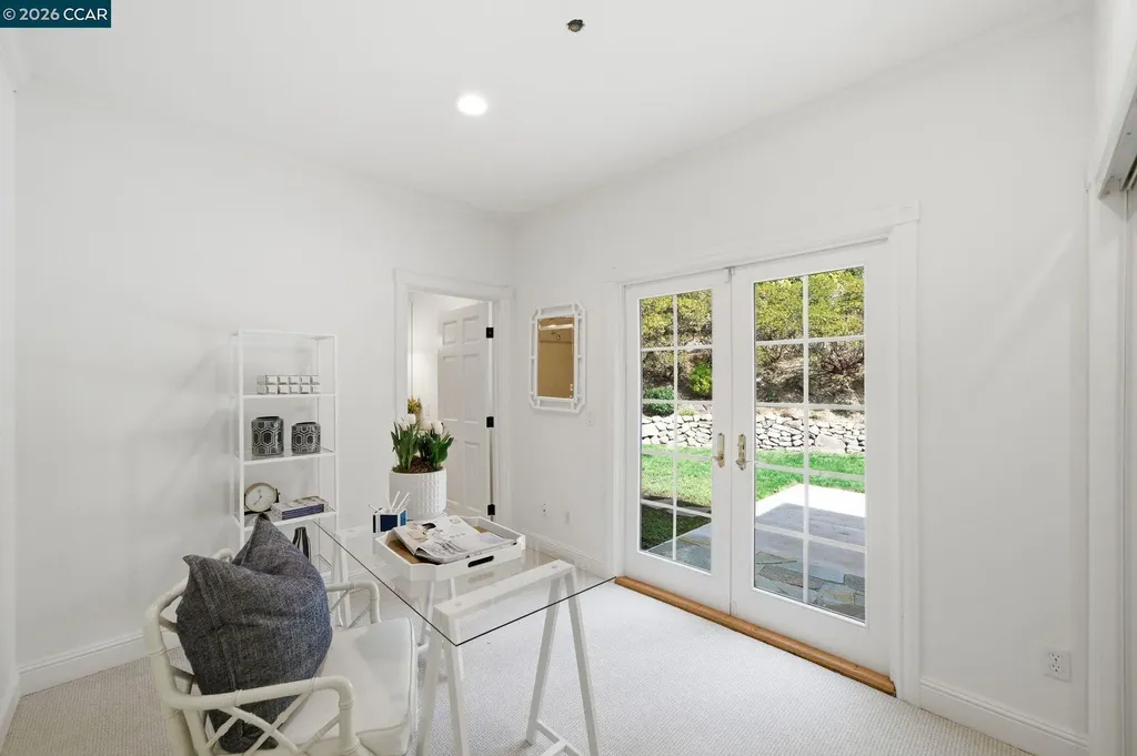 3 Honey Hill Court Orinda CA 94563