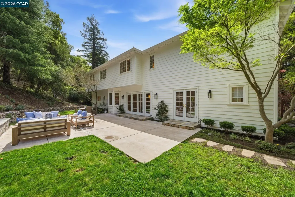 3 Honey Hill Court Orinda CA 94563