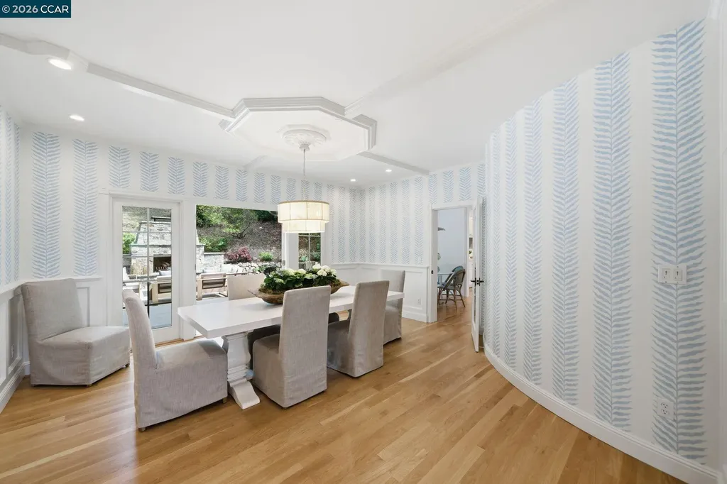 3 Honey Hill Court Orinda CA 94563