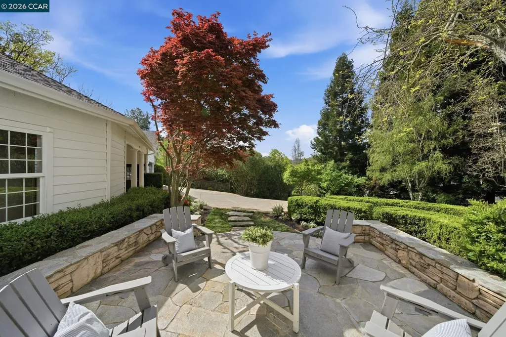 3 Honey Hill Court Orinda CA 94563
