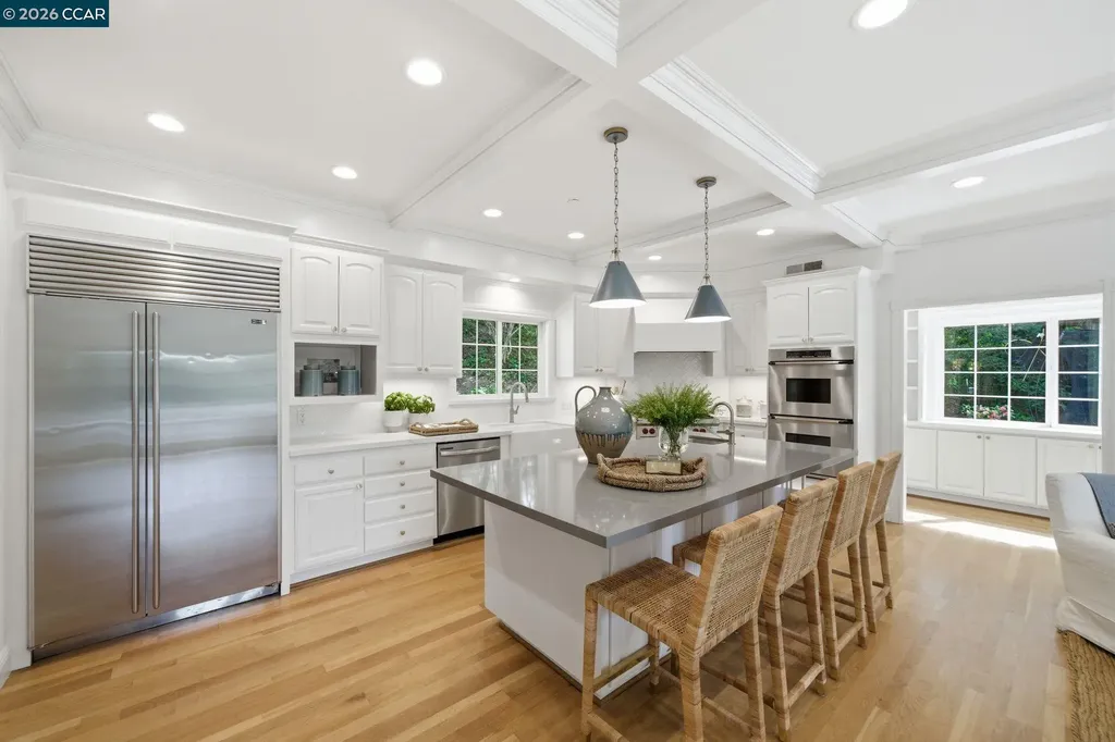3 Honey Hill Court Orinda CA 94563
