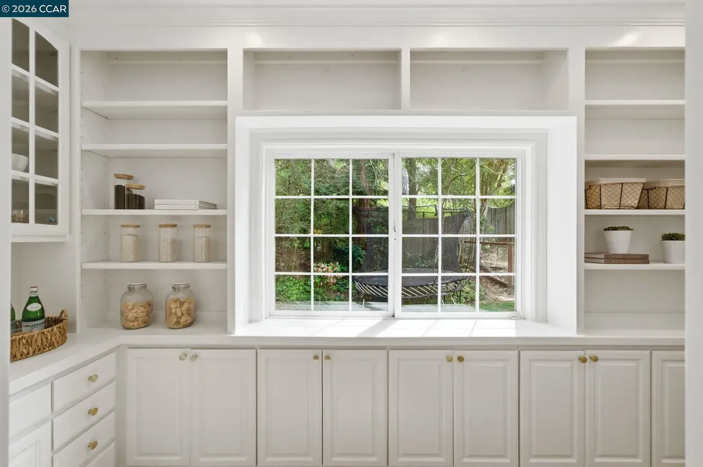3 Honey Hill Court Orinda CA 94563