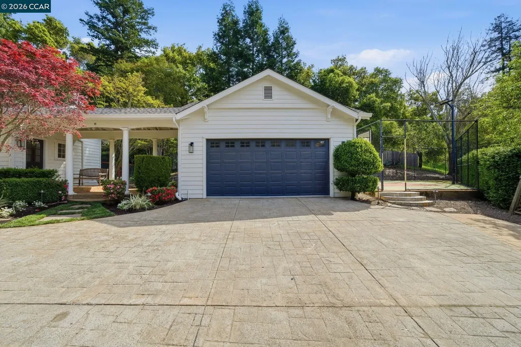 3 Honey Hill Court Orinda CA 94563