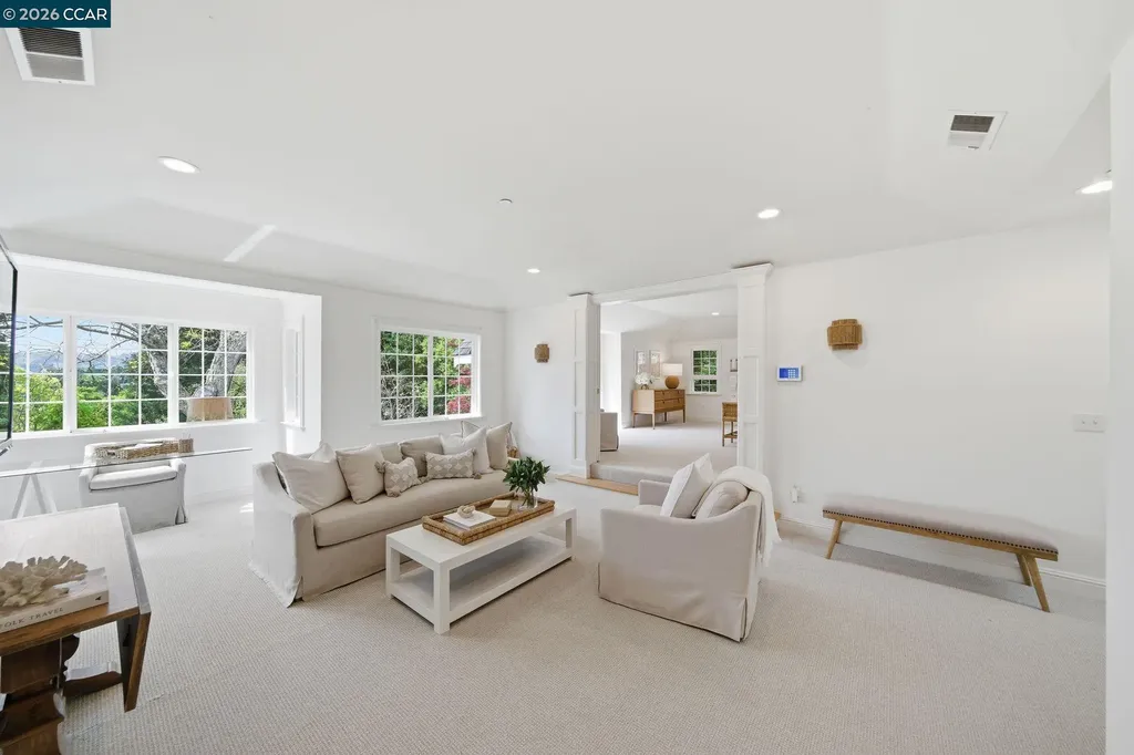 3 Honey Hill Court Orinda CA 94563