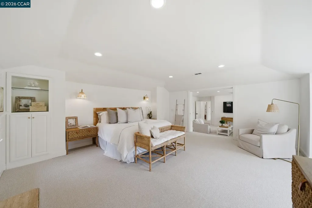 3 Honey Hill Court Orinda CA 94563