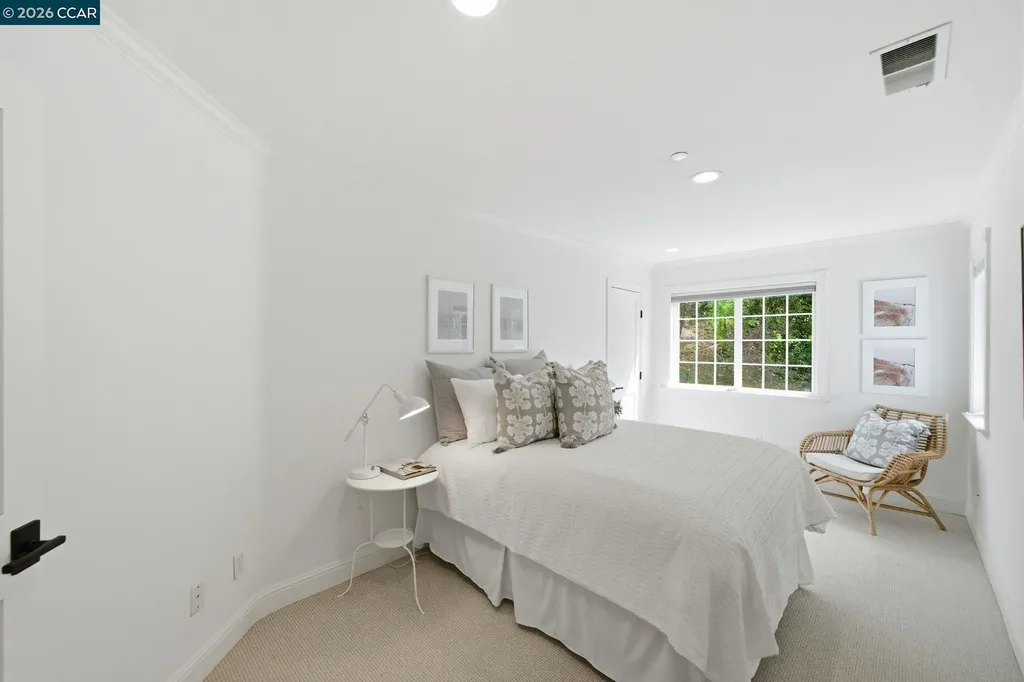 3 Honey Hill Court Orinda CA 94563