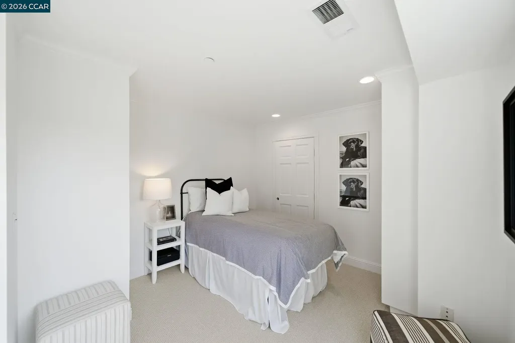 3 Honey Hill Court Orinda CA 94563