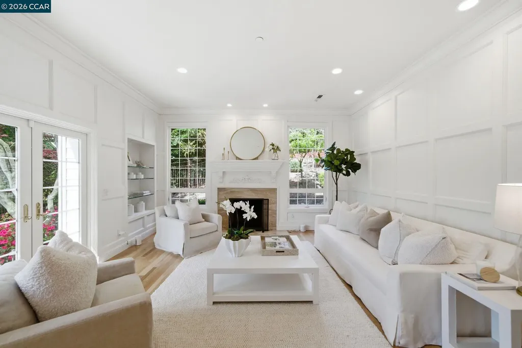 3 Honey Hill Court Orinda CA 94563