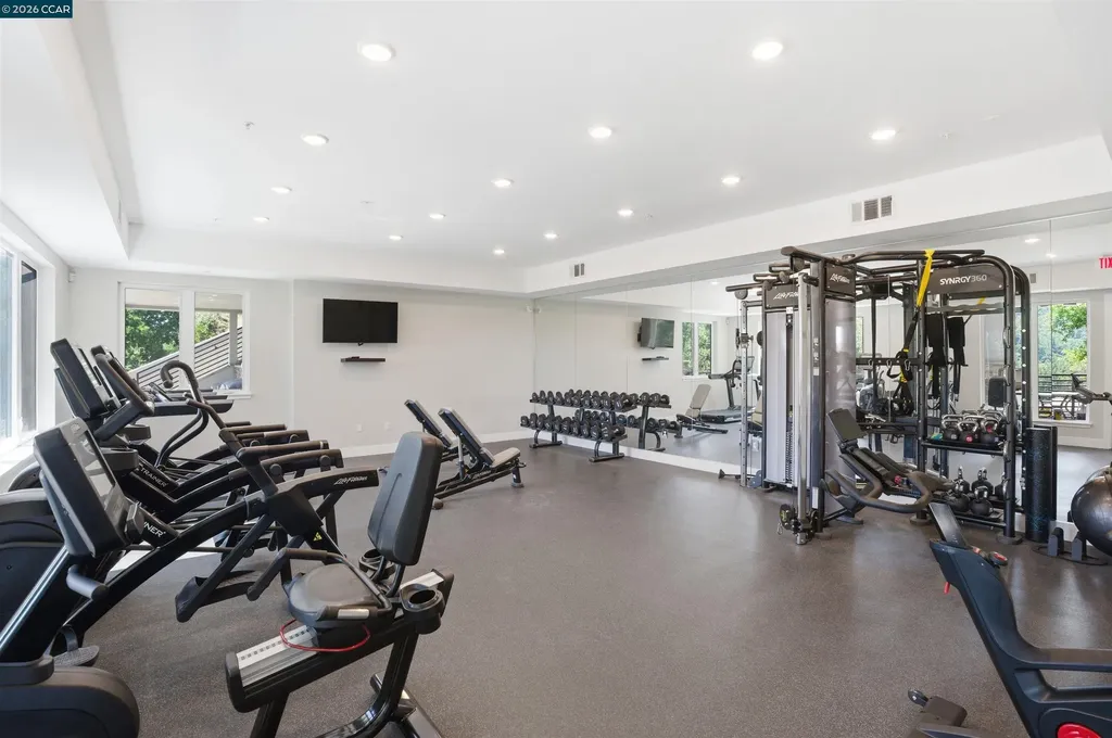 80 Woodbury Highlands Place Lafayette CA 94549