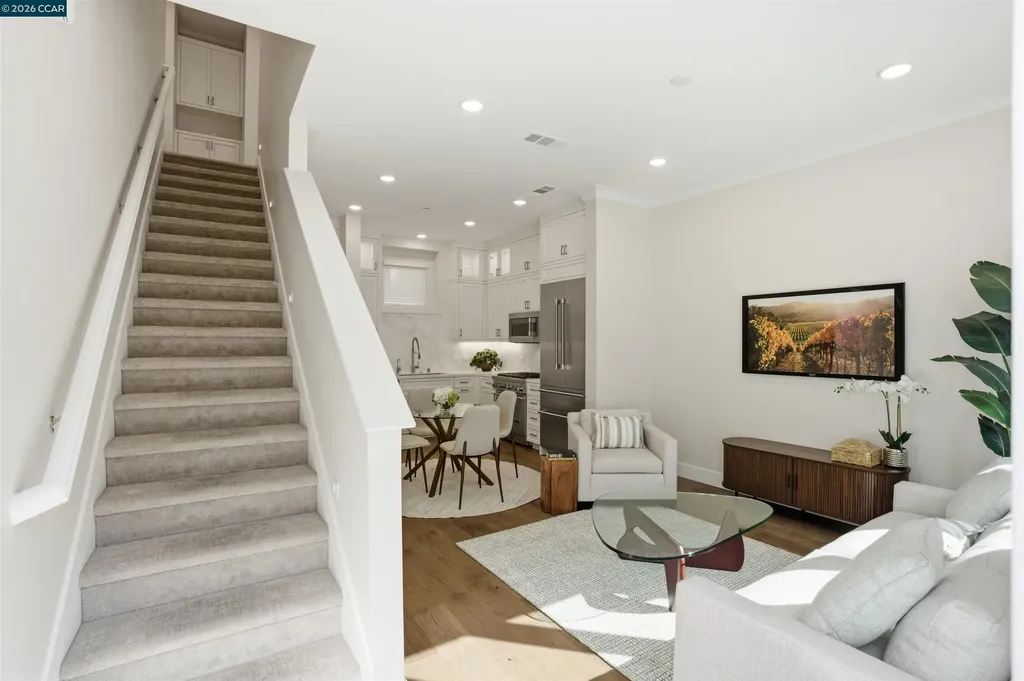 80 Woodbury Highlands Place Lafayette CA 94549