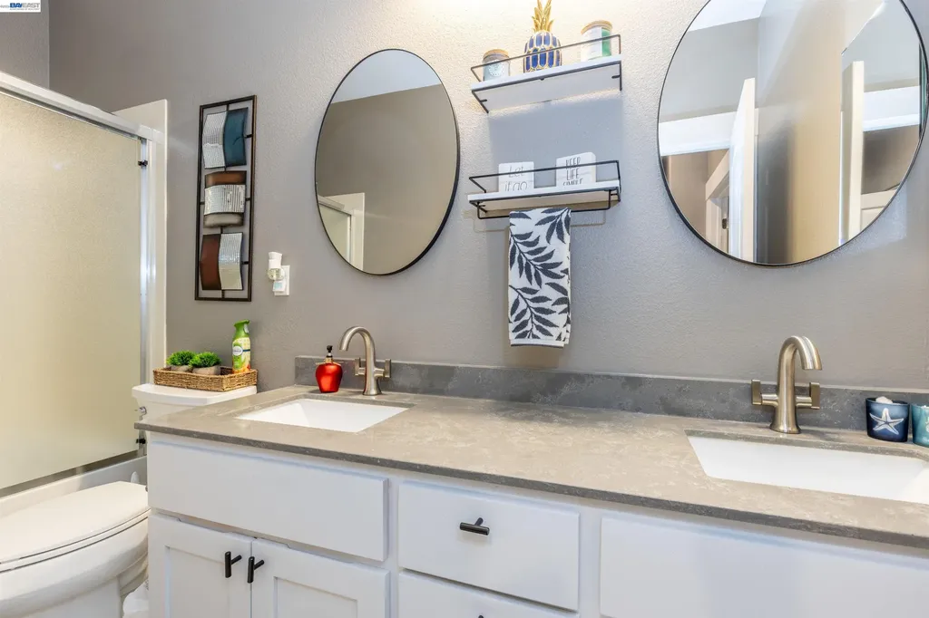 228 1st Street Benicia CA 94510