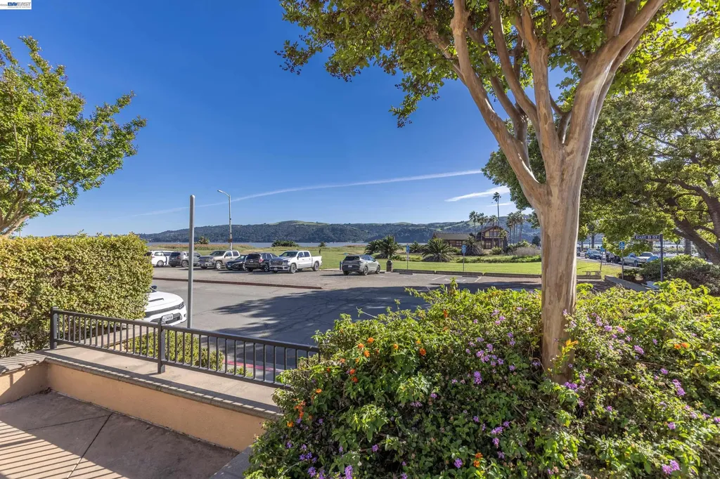 228 1st Street Benicia CA 94510