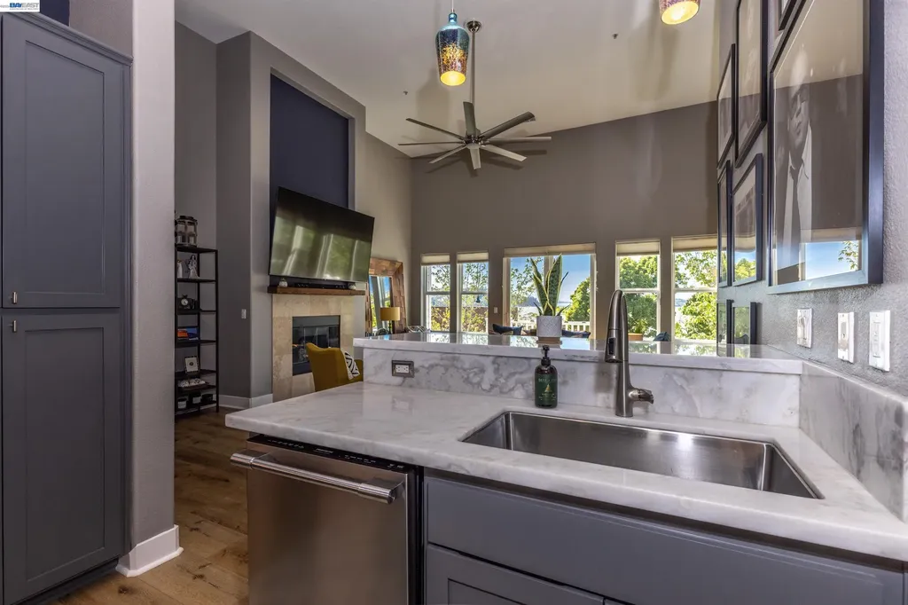 228 1st Street Benicia CA 94510