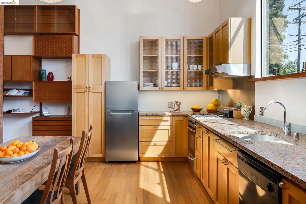2484 Martin Luther King Jr Way Berkeley CA 94704