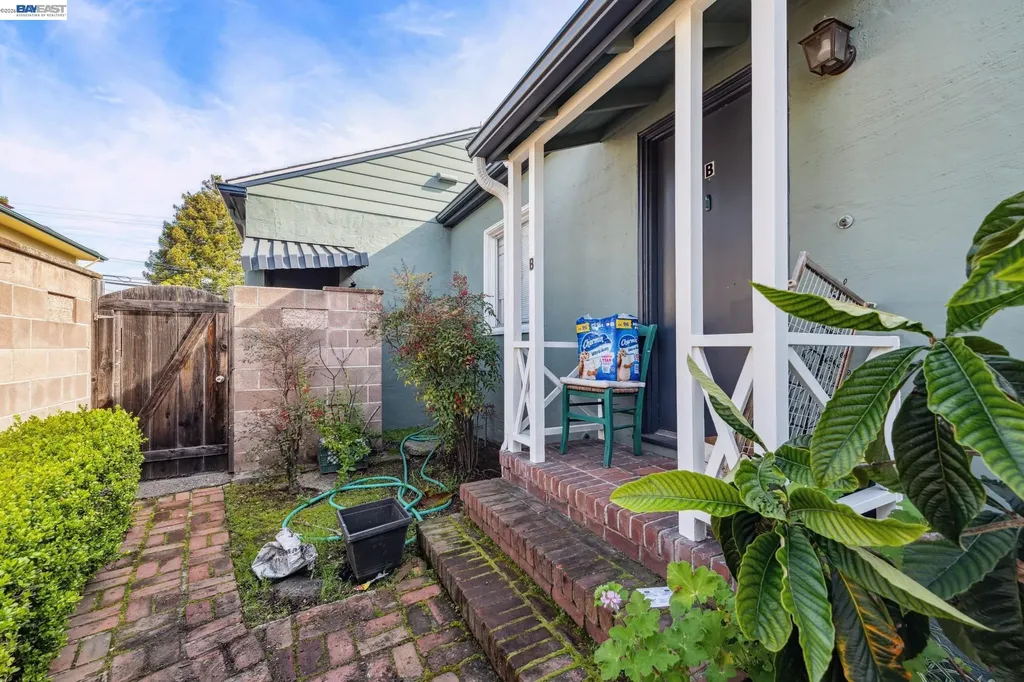 2242 Santa Clara Avenue Alameda CA 94501