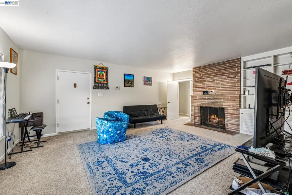 2242 Santa Clara Avenue Alameda CA 94501