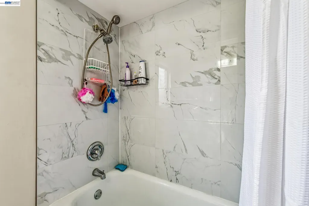 2242 Santa Clara Avenue Alameda CA 94501