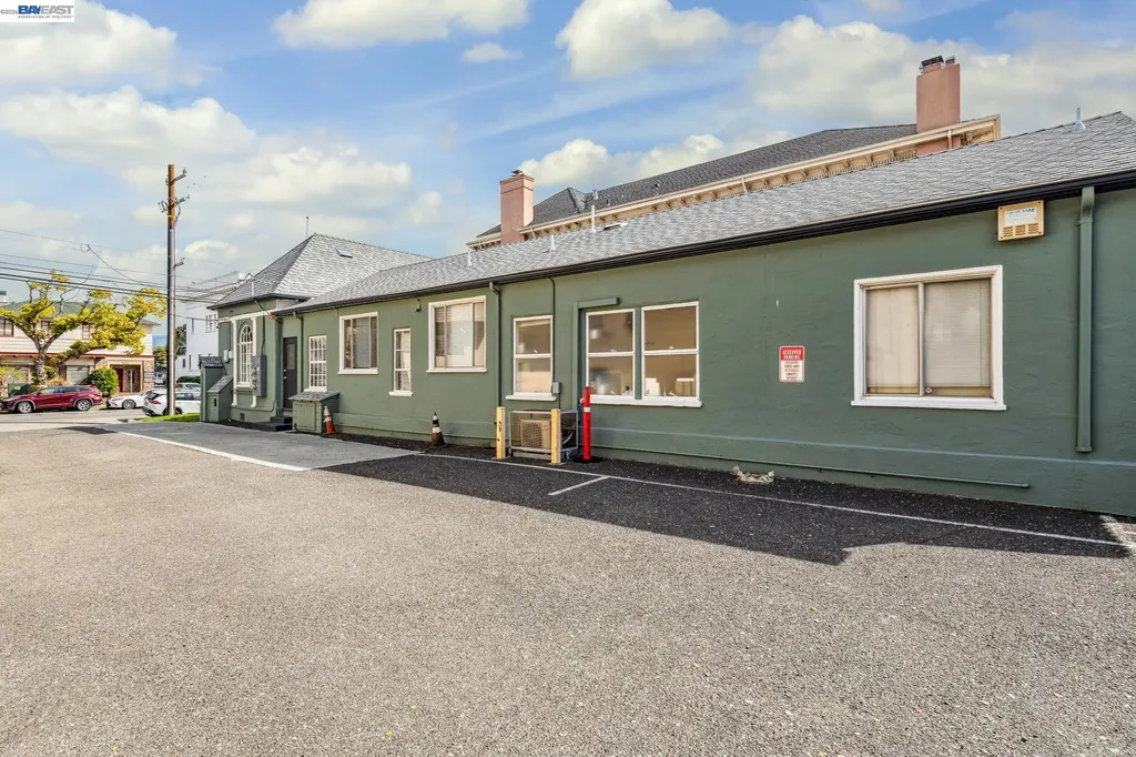 2242 Santa Clara Avenue Alameda CA 94501