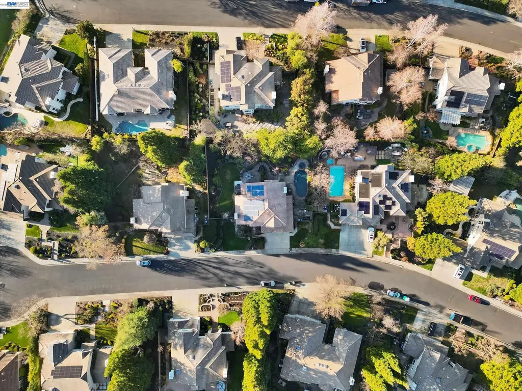 36 Savona Court Danville CA 94526