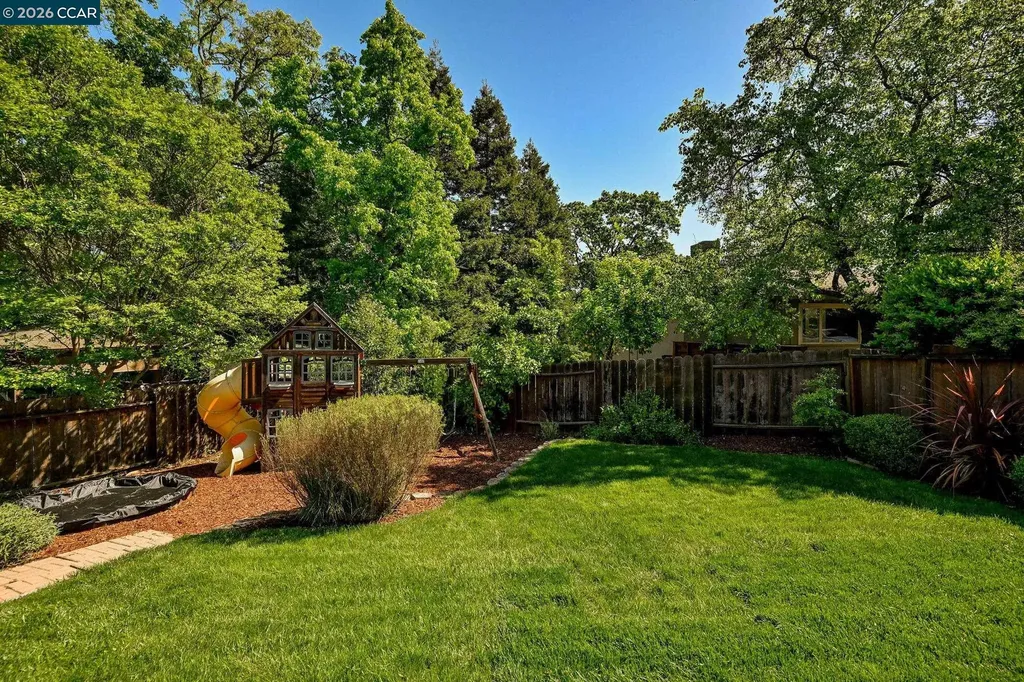 125 Baja Lane Walnut Creek CA 94595