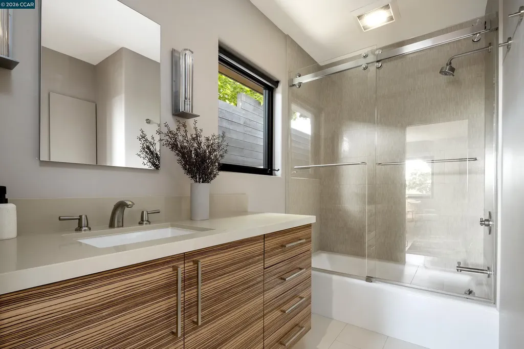 260 Pershing Drive Oakland CA 94611