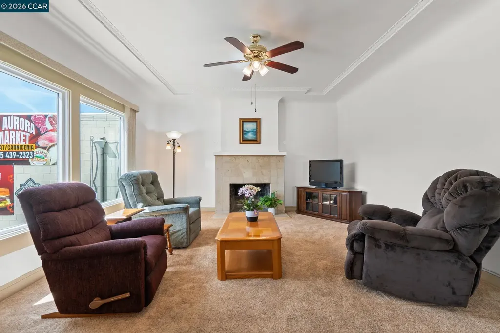 272 10th Street Pittsburg CA 94565