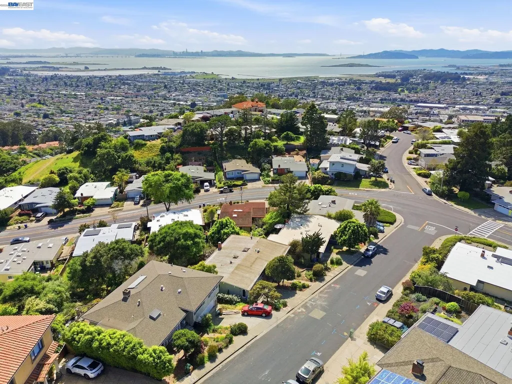 1649 Julian Drive El Cerrito CA 94530