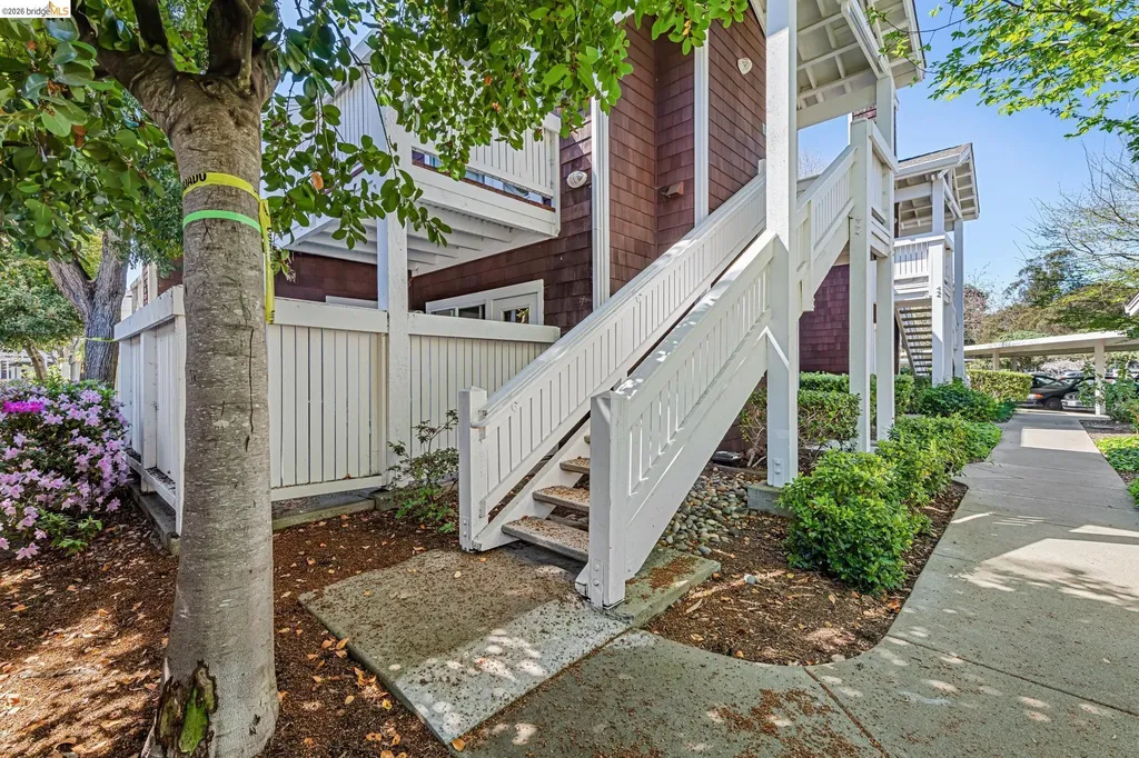 60 Marina Lakes Drive Richmond CA 94804