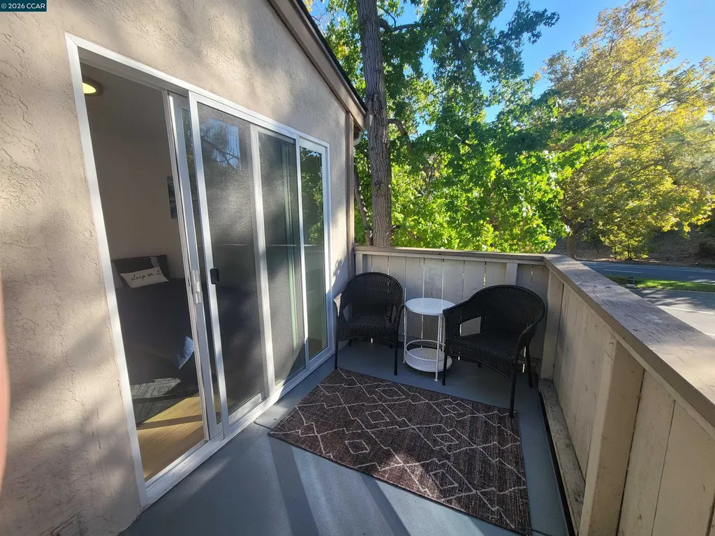 375 Camelback Road Pleasant Hill CA 94523
