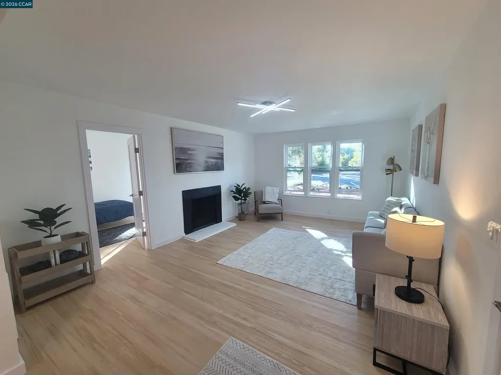375 Camelback Road Pleasant Hill CA 94523