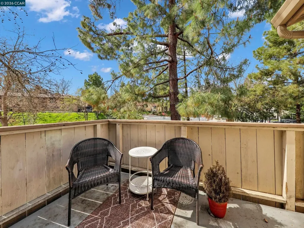 375 Camelback Road Pleasant Hill CA 94523