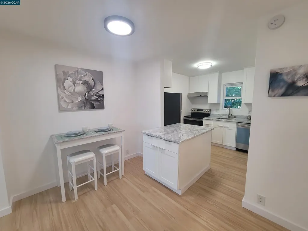 375 Camelback Road Pleasant Hill CA 94523