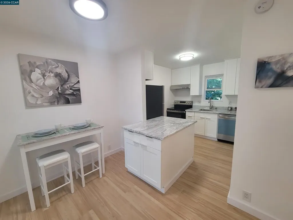 375 Camelback Road Pleasant Hill CA 94523