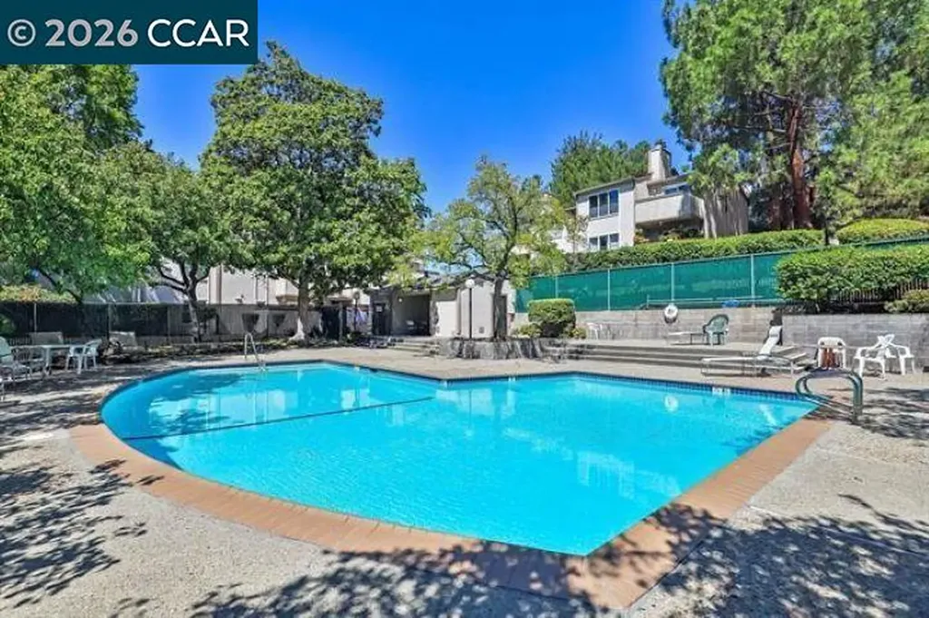 375 Camelback Road Pleasant Hill CA 94523
