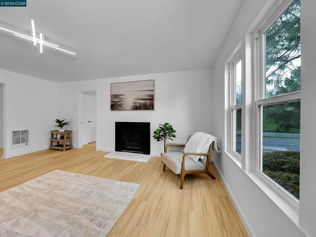 375 Camelback Road Pleasant Hill CA 94523