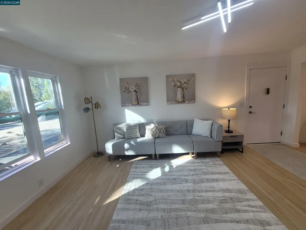 375 Camelback Road Pleasant Hill CA 94523