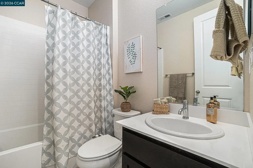208 Littleton Street Oakley CA 94561