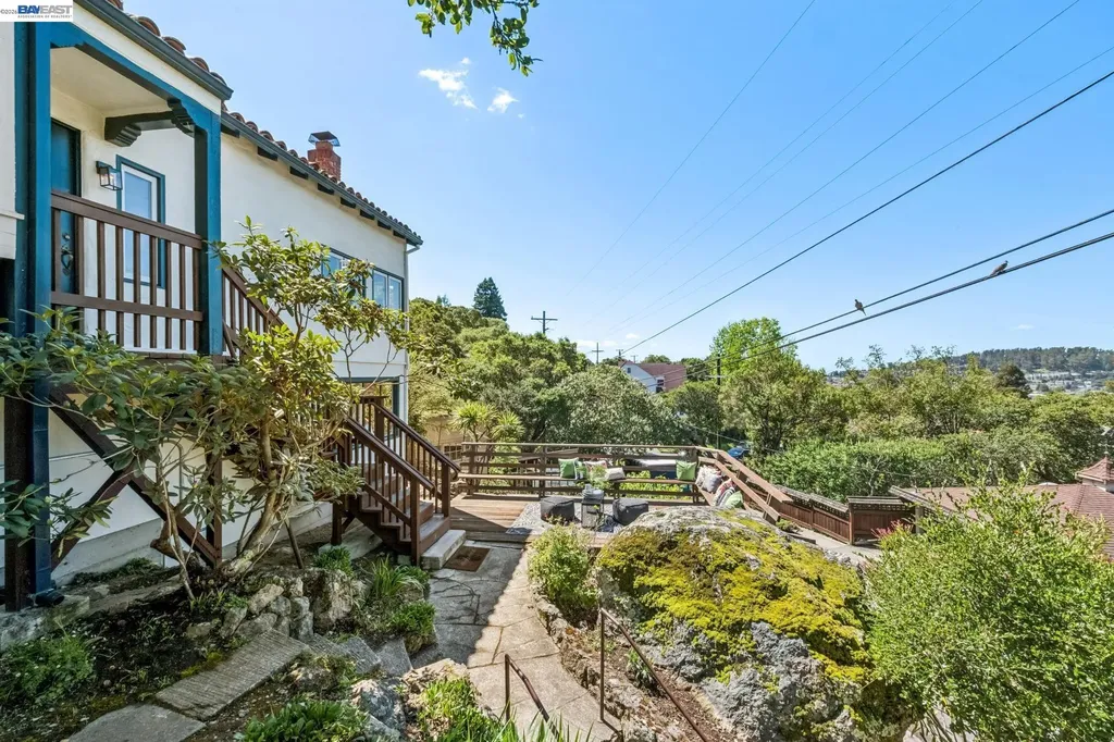 491 Vincente Avenue Berkeley CA 94707