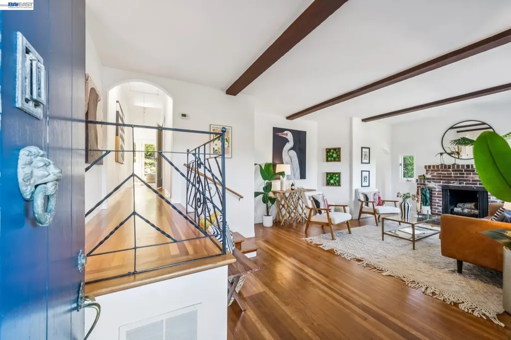 491 Vincente Avenue Berkeley CA 94707
