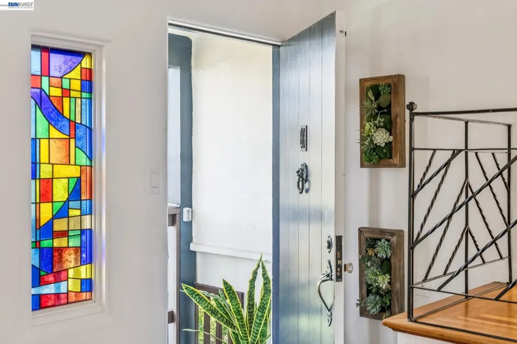 491 Vincente Avenue Berkeley CA 94707
