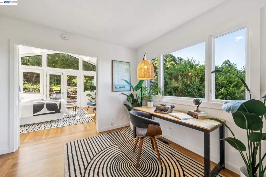 491 Vincente Avenue Berkeley CA 94707