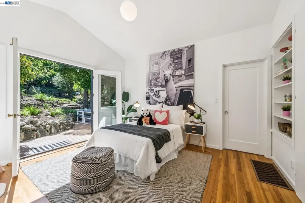 491 Vincente Avenue Berkeley CA 94707