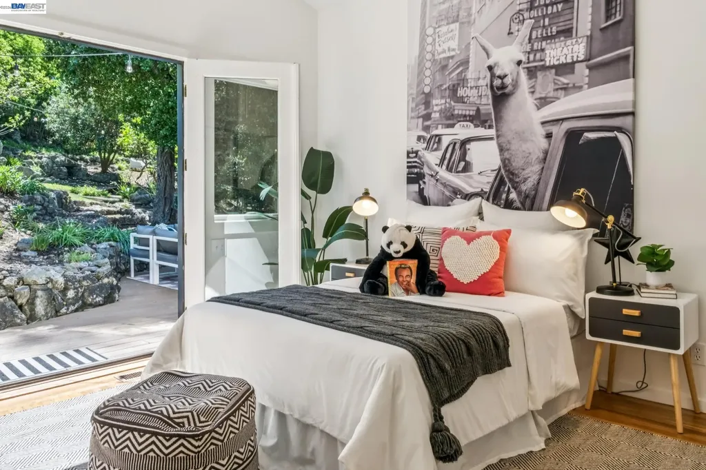 491 Vincente Avenue Berkeley CA 94707