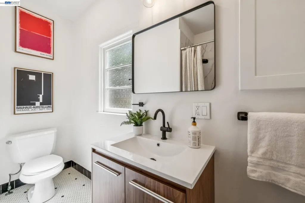 491 Vincente Avenue Berkeley CA 94707