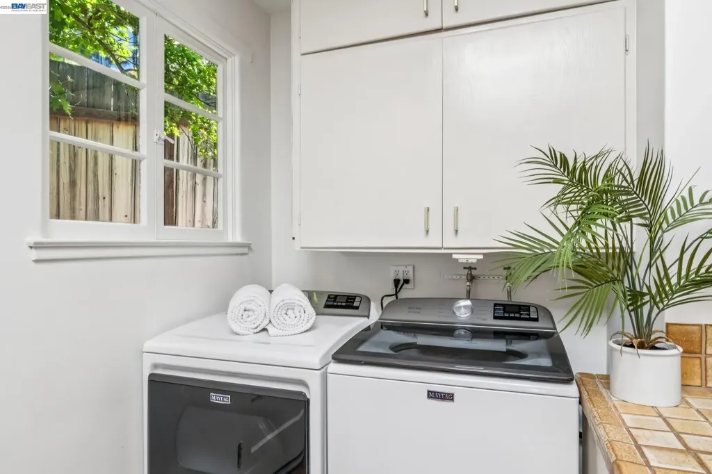 491 Vincente Avenue Berkeley CA 94707