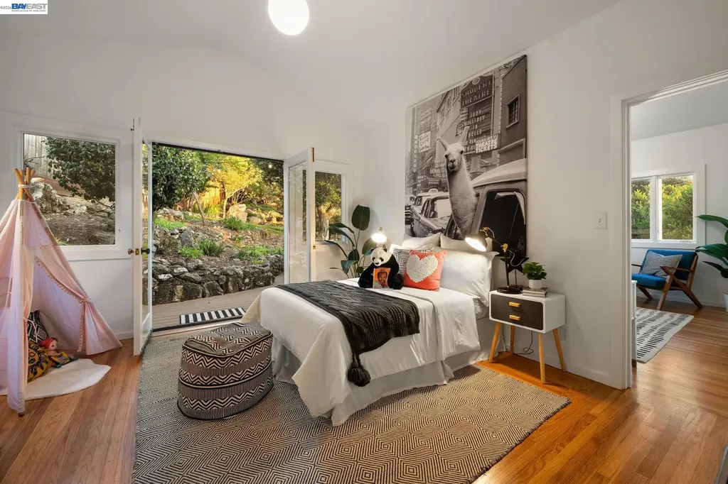 491 Vincente Avenue Berkeley CA 94707