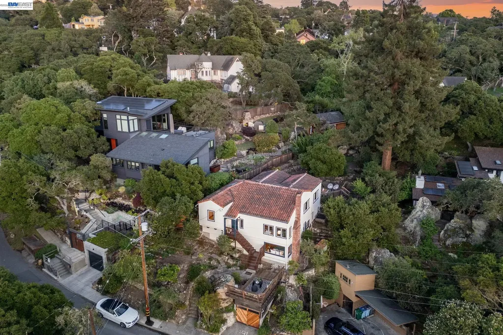 491 Vincente Avenue Berkeley CA 94707