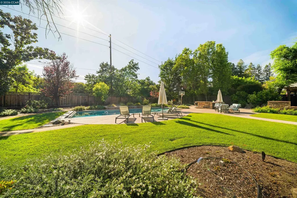 15 Wildwood Court Danville CA 94526